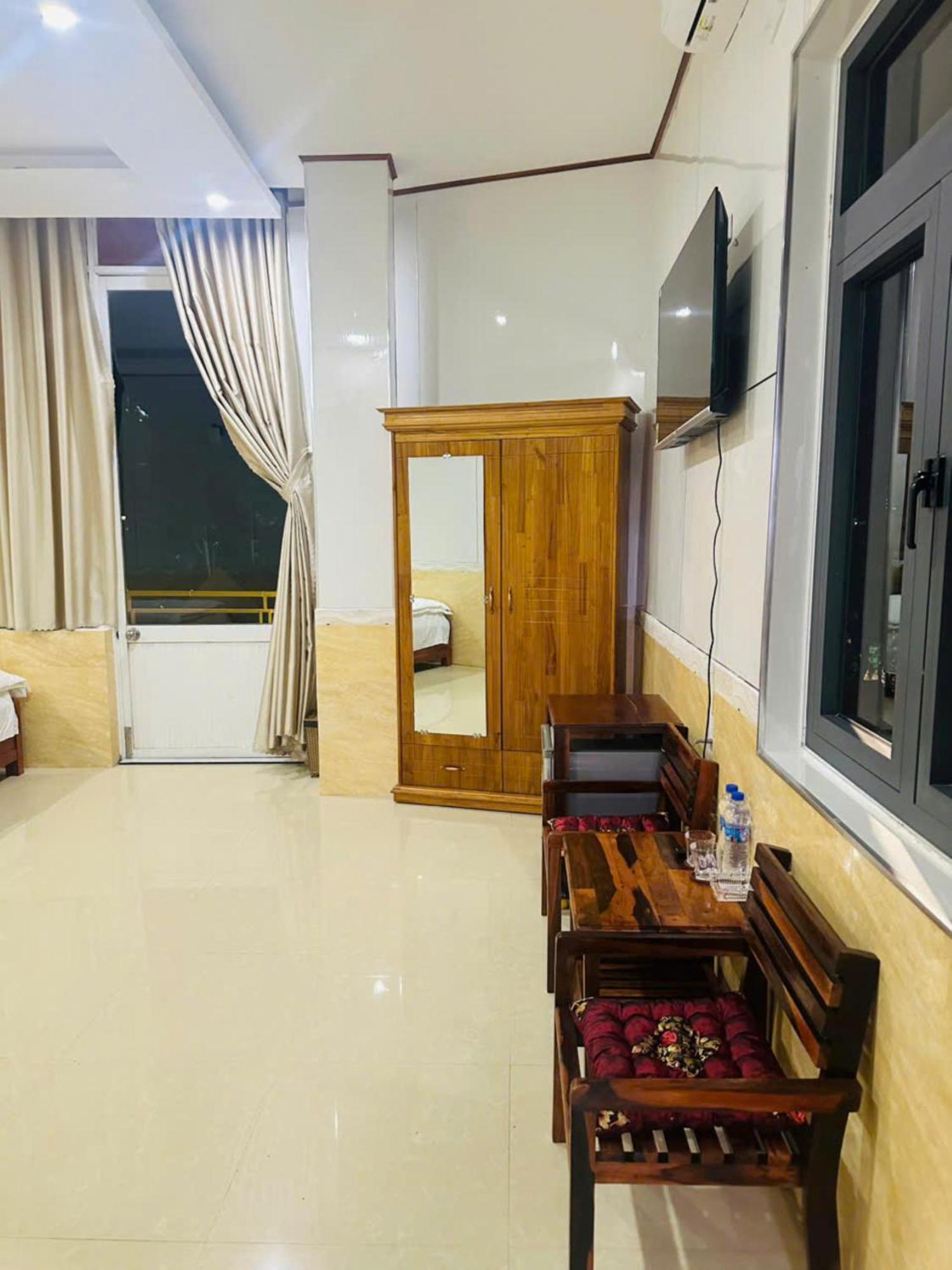 Binh Minh Hotel Pleiku Luaran gambar