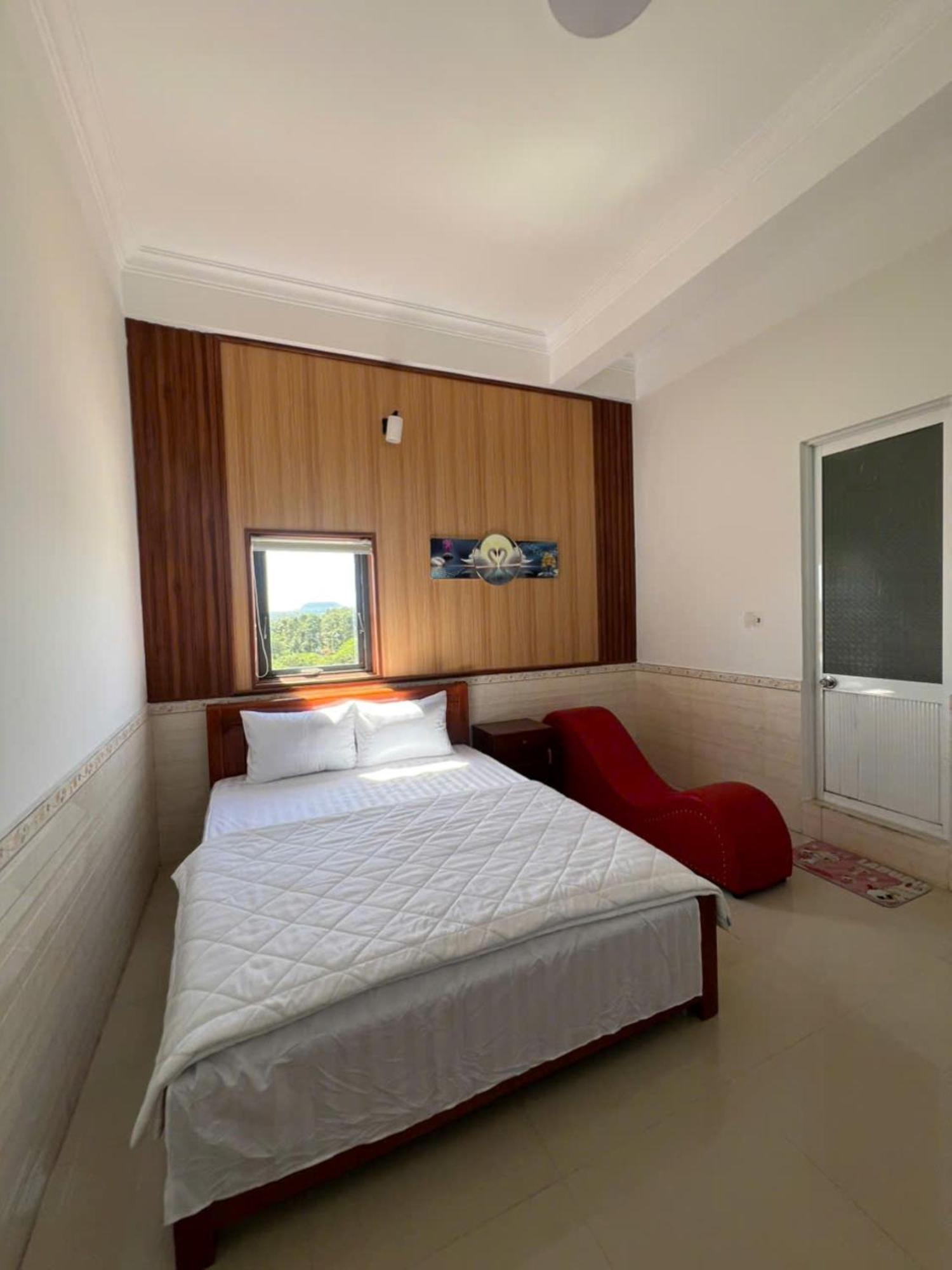 Binh Minh Hotel Pleiku Luaran gambar
